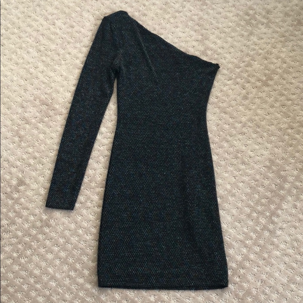 Gorgeous Guess evening/party dress.